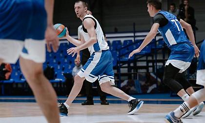 Σάρωσε την Ενισέι η Ζενίτ