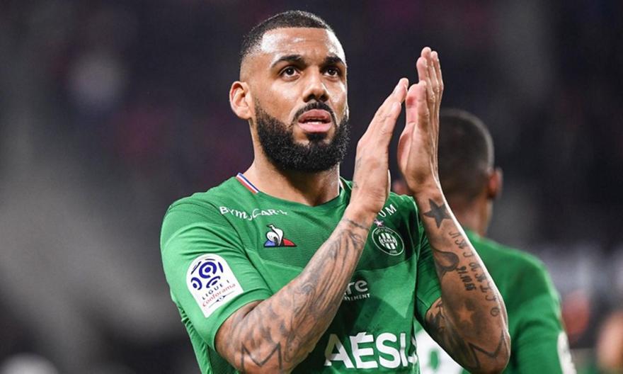 Νικολακόπουλος: «Ο Εμβιλά μένει ελεύθερος για να υπογράψει στον Ολυμπιακό»