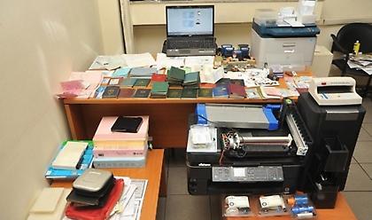 Θεσσαλία: Εξαρθρώθηκε μεγάλο κύκλωμα που χορηγούσε έναντι αμοιβής διπλώματα οδήγησης-πιστοποιητικά