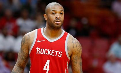 Πι Τζέι Τάκερ: “Ναι, είμαι κοντός, αλλά δεν θα σταματήσω να παλεύω” (videos)