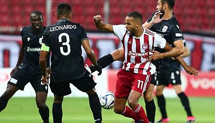 Τα... έσπασε με Ολυμπιακό και «ψωνίζει» από ΑΕΚ, ΠΑΟΚ!