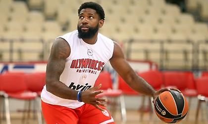 Ενοχλήσεις ο Μάρτιν, επέστρεψε ο Χαραλαμπόπουλος για τον Ολυμπιακό