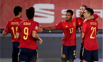 «Άσο» από… ημίχρονο η Ισπανία, νέα ισοπαλία για τη Γερμανία