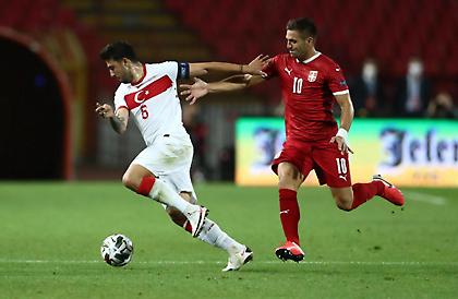 Έμεινε ζωντανή η Σερβία των 10 παικτών