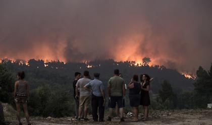 Πορτογαλία: Νεκρός πυροσβέστης σε δασική πυρκαγιά