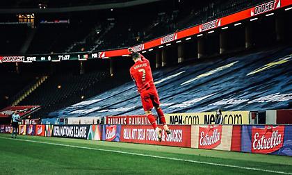 Τρομερός Ρονάλντο, εκτέλεσε με 2η γκολάρα τη Σουηδία (video)