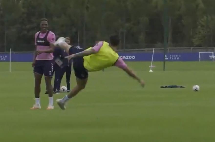 Πρώτη προπόνηση με γκολάρα ο Χάμες στην Έβερτον