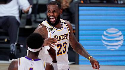 Φουλ Λεμπρόν στο Top 10 (video)