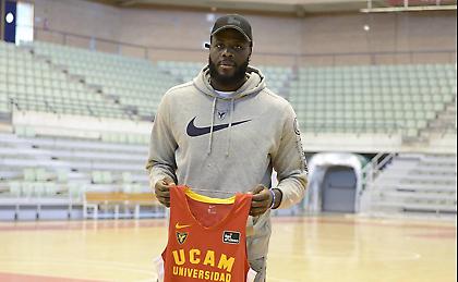 Κοντά σε Ντελρόι Τζέιμς ο Προμηθέας