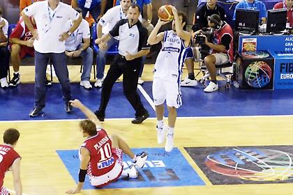 Σαν σήμερα: Το φοβερό buzzer beater του Σπανούλη με την Κροατία