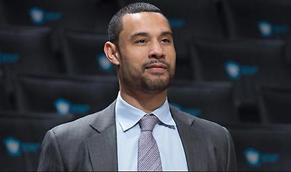 «Χυλόπιτα» Λάνγκντον στους Κινγκς, μένει Πέλικανς