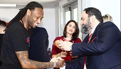 Κίνηση-ματ Μαρινάκη για Σεμέδο!