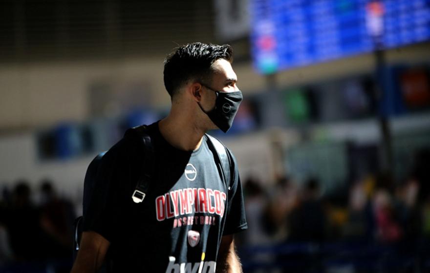 Πέταξε για Ισπανία ο Ολυμπιακός (pics)