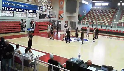 «Ποδαρικό» με κατοστάρα για τη Χολόν του Δέδα