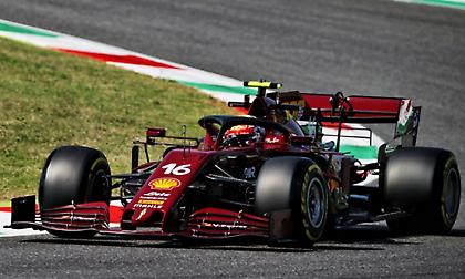 Τα επετειακά κράνη της Ferrari (video)