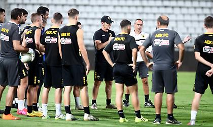 Η προπόνηση της ΑΕΚ στο Πανθεσσαλικό (pics/video)