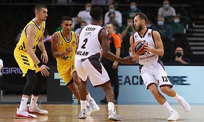 «Έπνιξε» την Άλμπα και πήγε τελικό η Αρμάνι!