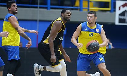 Με σούπερ άμυνα στο φινάλε, το Περιστέρι υπέταξε την ΑΕΚ