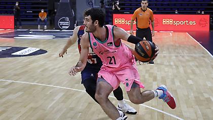 Πήρε... ρεβάνς η Μπαρτσελόνα με σούπερ Αμπρίνες