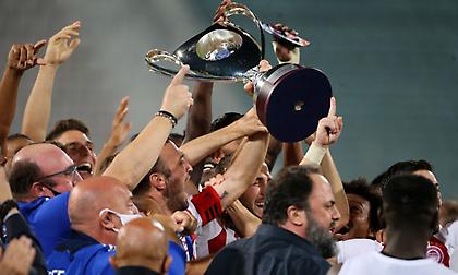 Νικολακόπουλος: «Θα έπρεπε να νικήσει με μεγάλο σκορ ο Ολυμπιακός για την καζούρα»