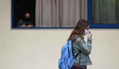 Έτσι θα ανοίξουν τα σχολεία τη Δευτέρα: Τι ισχύει για μάσκες, ολοήμερα, αντιμετώπιση κρουσμάτων