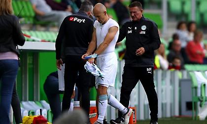 Αποθέωση και... τραυματισμός για τον Ρόμπεν στην επιστροφή του (video/pics)