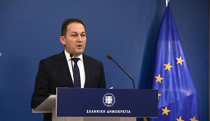 Πέτσας: «Ενθαρρυντικές οι πρώτες ενδείξεις από το άνοιγμα των σχολείων»