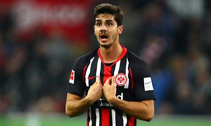 «Τράμπα» Αντρέ Σίλβα με Ρέμπιτς για Άιντραχτ και Μίλαν