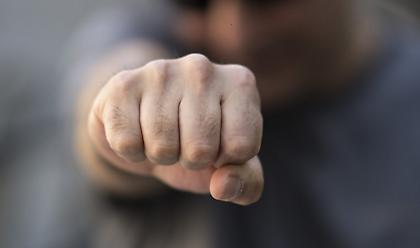 Ξυλοδαρμός καθηγητή από γονέα στην Κρήτη λόγω μάσκας - Τι καταγγέλλει το σχολείο