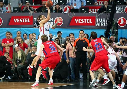 Το καλάθι του Πρίντεζη στον τελικό της Πόλης φάση της δεκαετίας στην Ευρωλίγκα (video)