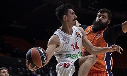 Στον τελικό η Βαλένθια, με Μπάγερν ο Ολυμπιακός