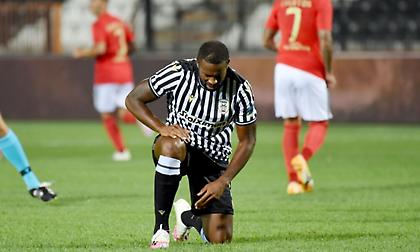 Δεν συγκράτησε τα δάκρυά του ο Βαρέλα! (video)