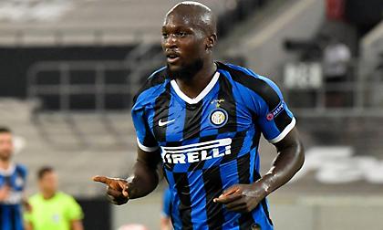 Λουκάκου η βασική επιθυμία του Κούμαν για Μπαρτσελόνα!