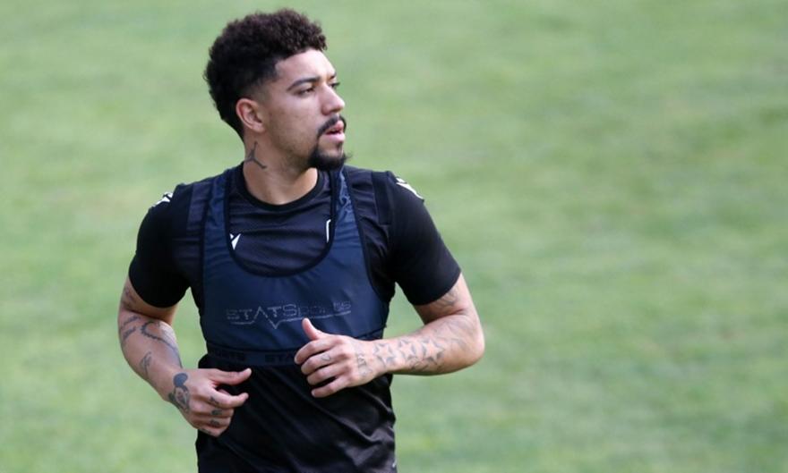 Βλέπει Ατρόμητο ο ΠΑΟΚ – Μέσα ο Αουγκούστο