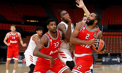 Χάρισον: «Στο δεύτερο ημίχρονο ήμασταν πιο επιθετικοί»