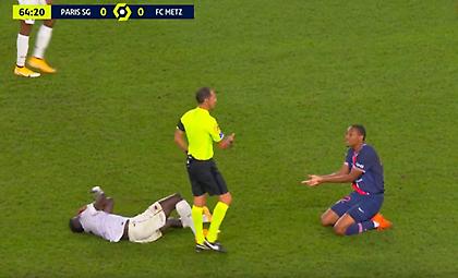 Ζόρια για Παρί, έμεινε με δέκα (video)