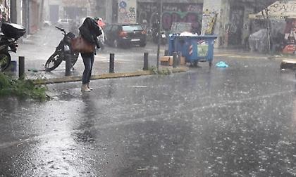 Μεσογειακός κυκλώνας Ιανός: Σε επιφυλακή οι δήμοι της Αττικής-Καθαρισμός φρεατίων και ρεμάτων