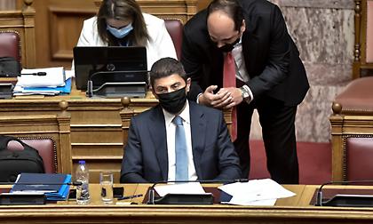 Φουλ επίθεση σε Αυγενάκη: «Κι άλλοι υπουργοί έκαναν τους έξυπνους και έβαζαν τη χώρα σε περιπέτειες»