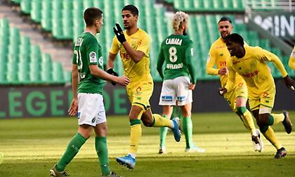 Live: Ναντ-Σεντ Ετιέν