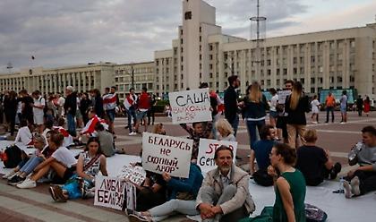 Λευκορωσία: Η αστυνομία ενισχύει με ειδικά οχήματα την παρουσία της στο Μινσκ