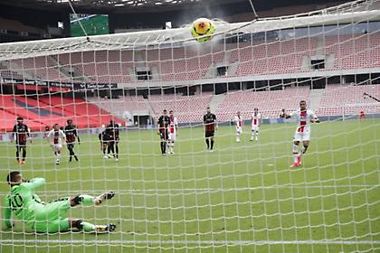 «Όργια» Εμπαπέ, βάσεις νίκης για Παρί (video)
