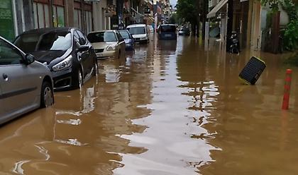Μετρά πληγές από τον Ιανό η Καρδίτσα: 5.000 σπίτια πλημμύρισαν και 15 γέφυρες κατέρρευσαν