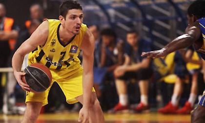 Συνεχίζει στον Άρη ο Φλιώνης