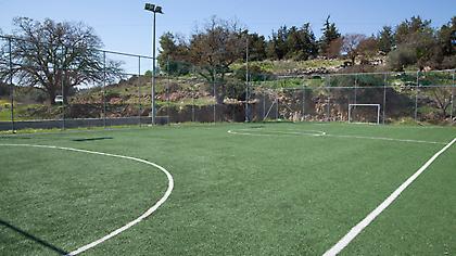 Τρεις σερί ντρίμπλες-«τούνελ» σε αγώνα 5x5 (video)