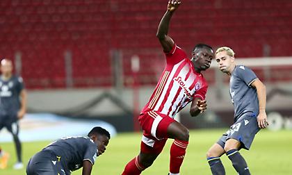 Ο μακράν του δεύτερου Καμαρά και τα νεκρά δεκάλεπτα του Ολυμπιακού!