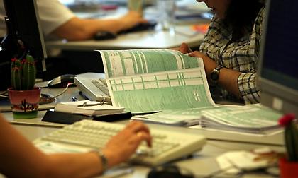Μόνο με ραντεβού στις εφορίες της Αττικής έως 4 Οκτωβρίου