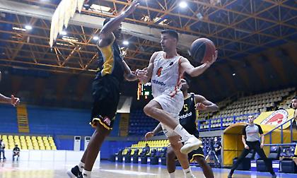 Η εκπληκτική εμφάνιση του Λούντζη κόντρα στην ΑΕΚ (video)