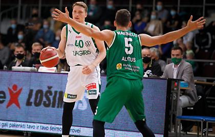 Το 2/2 δια περιπάτου η Ζαλγκίρις