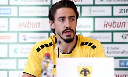 Σιμόες: «Θέλω να ξαναδώ την ΑΕΚ αήττητη την Ευρώπη»