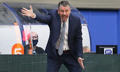 Μπηχτή Παπαθεοδώρου για τους διαιτητές: «Κάνουν και αυτοί προετοιμασία. Ίσως να βιάζονταν να φύγουν»